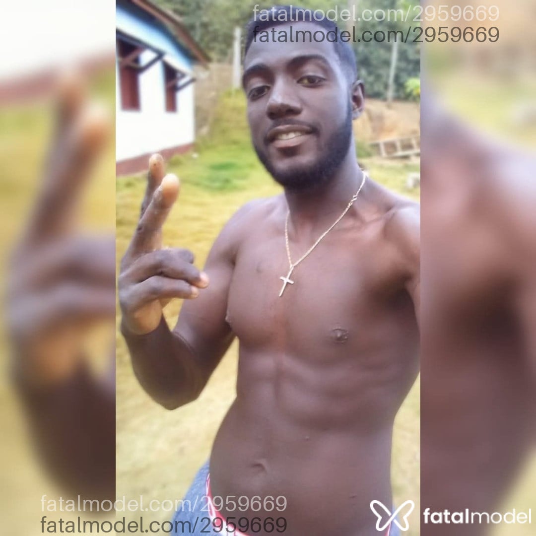 Acompanhante homem morena (o) de olhos castanhos em Virtual - Nathan