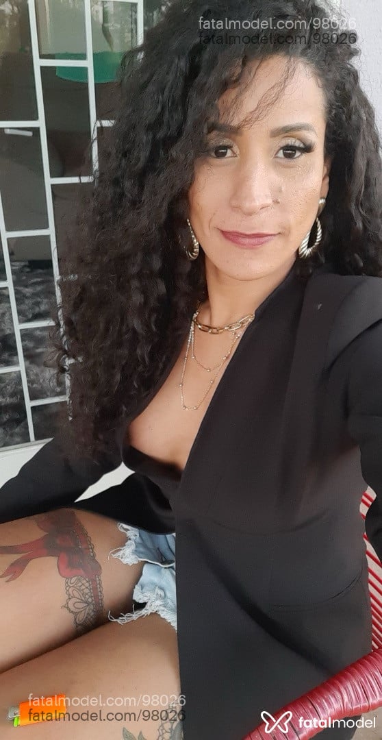 Acompanhante mulher trans morena (o) de olhos pretos em Cuiabá - Ferdi Nanda