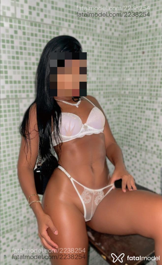 Acompanhante mulher morena (o) de olhos castanhos em Rio de Janeiro Acompanhante mulher morena (o) de olhos castanhos em Rio de Janeiro - Bela Bianchi