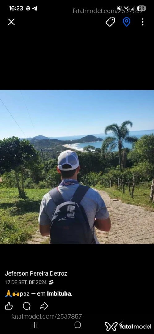 Acompanhante homem com cabelo castanho de olhos castanhos em Penha Acompanhante homem com cabelo castanho de olhos castanhos em Penha - Maréaldo