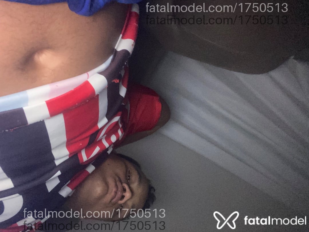 Acompanhante homem com cabelo castanho de olhos pretos em Goiânia - Ryan SDOliver