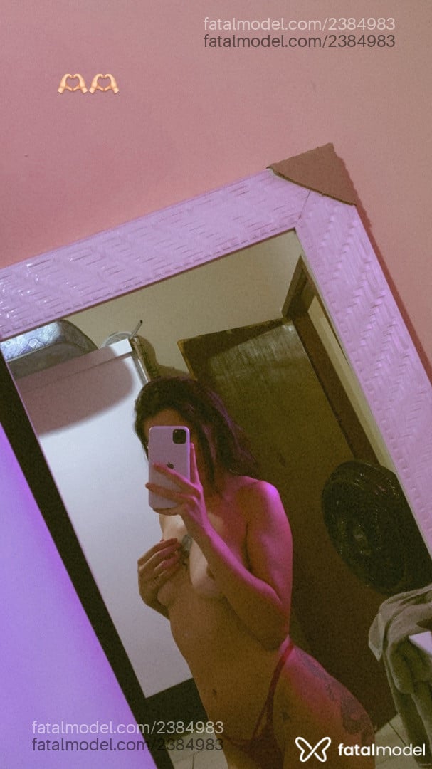 Acompanhante mulher morena (o) de olhos castanhos em Itajaí Acompanhante mulher morena (o) de olhos castanhos em Itajaí - Bianca