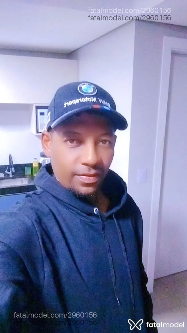 Acompanhante homem morena (o) de olhos pretos em Toledo - Rocha