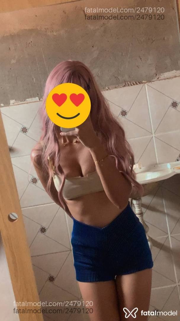 Acompanhante mulher morena (o) de olhos pretos - Ludovica