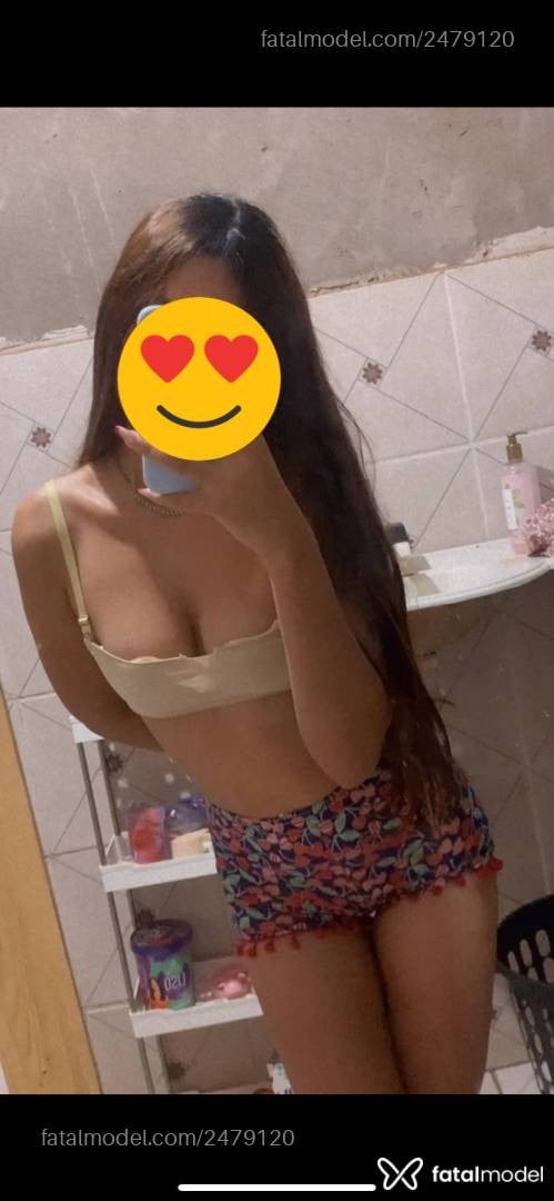 Acompanhante mulher morena (o) de olhos pretos - Ludovica