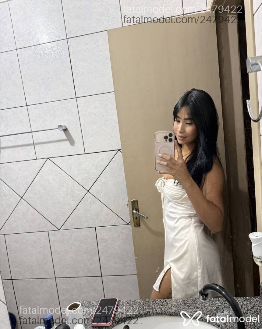 Acompanhante mulher morena (o) de olhos pretos em Primavera do Leste - Carina Valladares