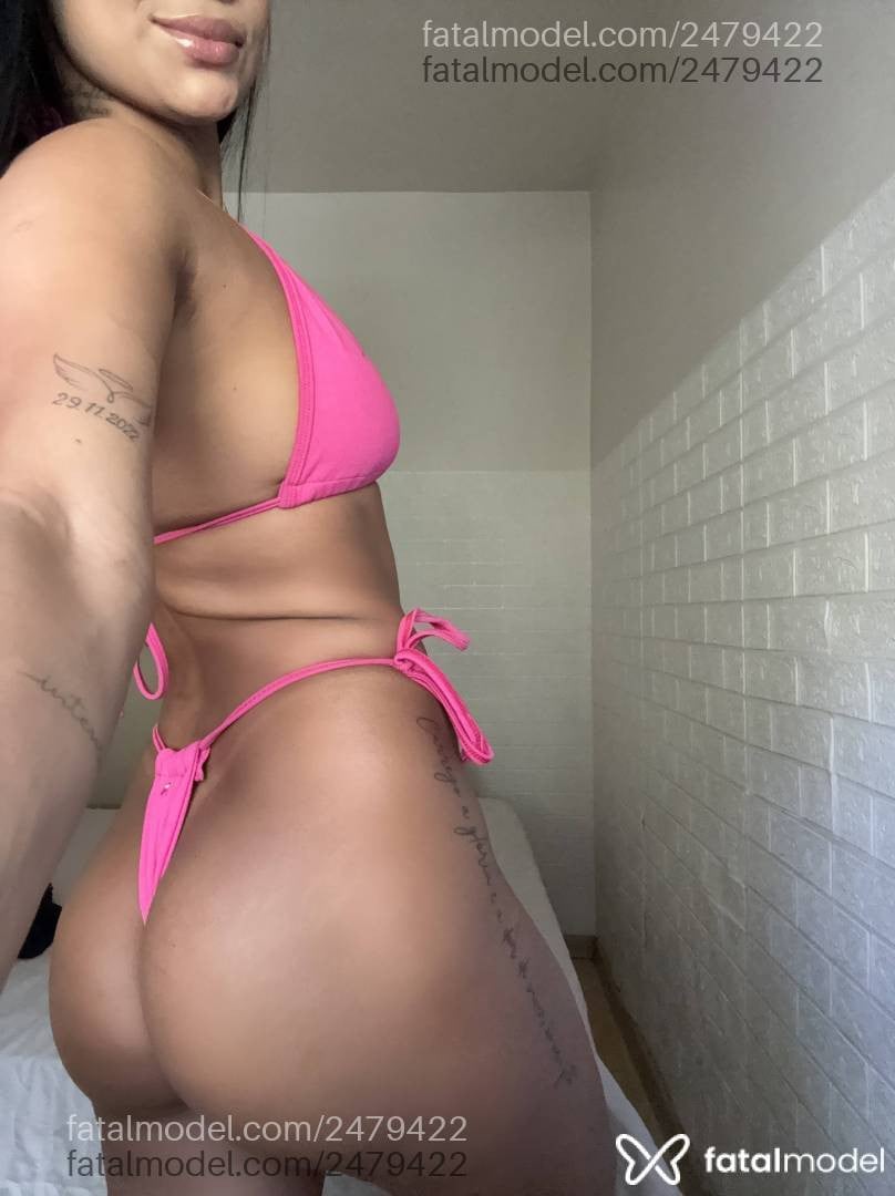 Acompanhante mulher morena (o) de olhos pretos em Primavera do Leste - Carina Valladares