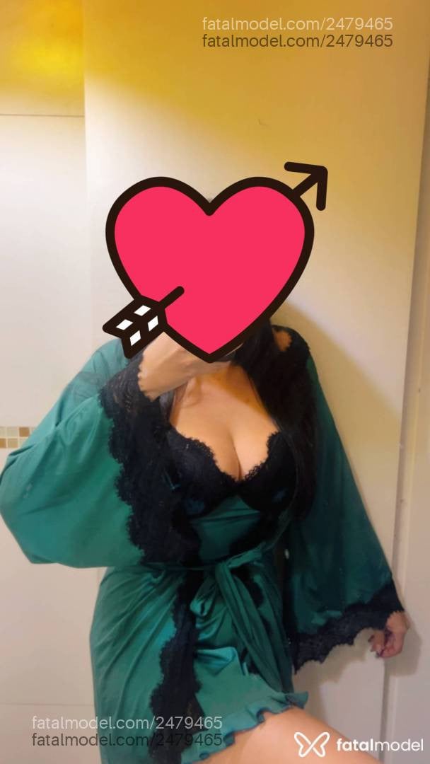 Acompanhante mulher com cabelo castanho de olhos verdes em Balneário Piçarras - Mariela