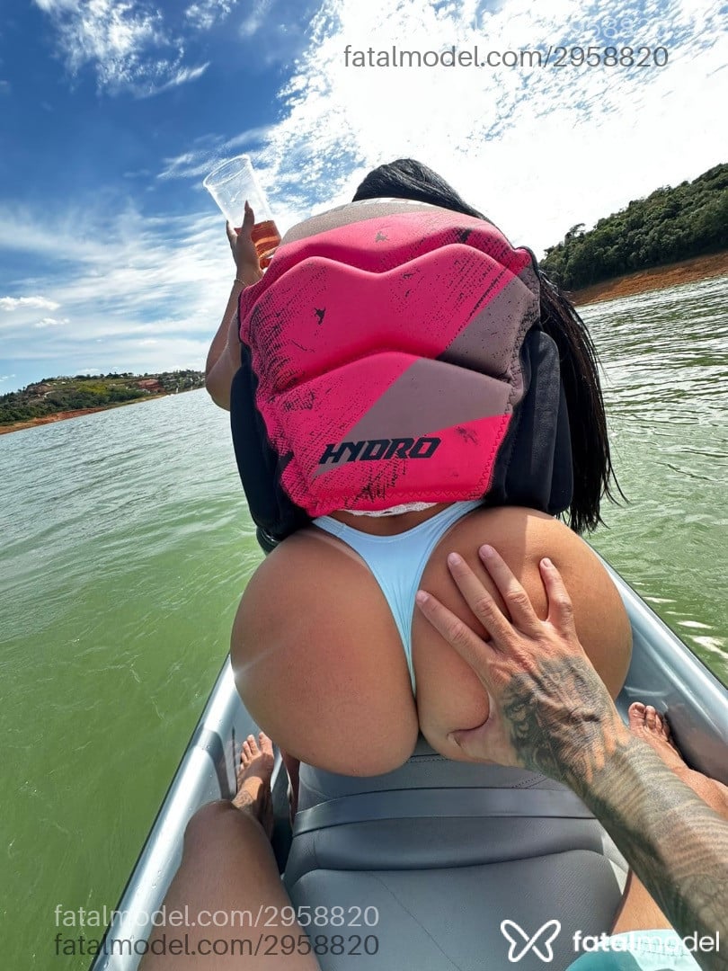 Acompanhante mulher morena (o) de olhos castanhos - Bianca Ferrari Acompanhante mulher morena (o) de olhos castanhos - Bianca Ferrari