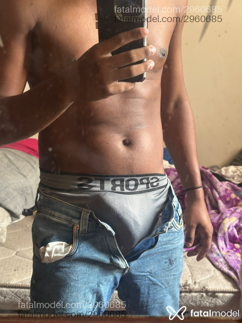 Acompanhante homem morena (o) de olhos pretos em Belém - Mdote
