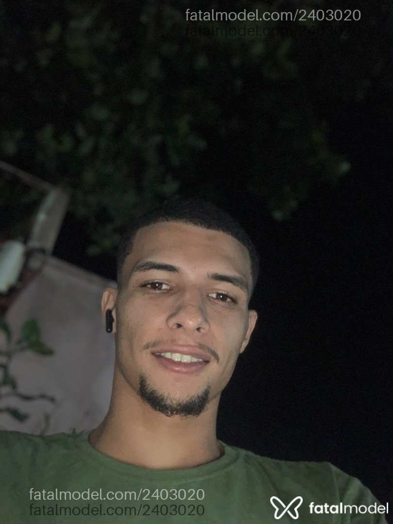 Acompanhante homem com cabelo castanho de olhos castanhos em Rio de Janeiro - Luiz Silva