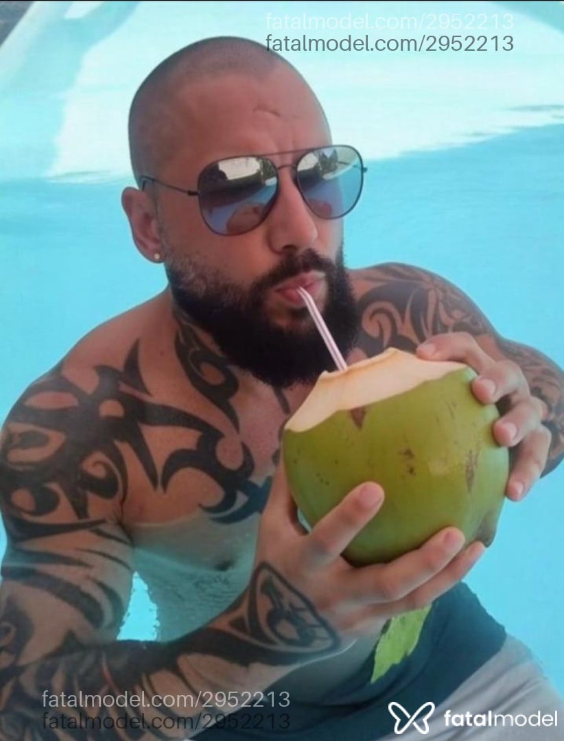 Acompanhante homem morena (o) de olhos castanhos em São Paulo - Léo Salu