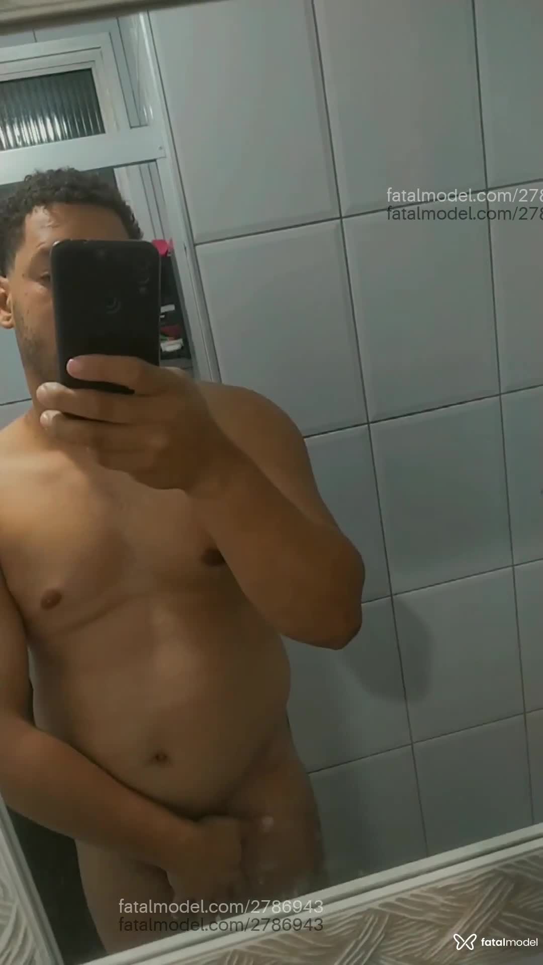 Acompanhante homem com cabelo castanho de olhos castanhos em Vila Velha - Bahianinho