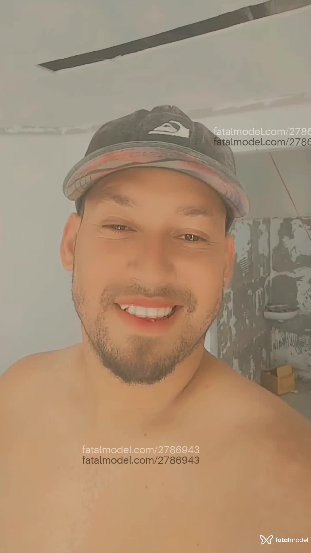 Acompanhante homem com cabelo castanho de olhos castanhos em Vila Velha - Bahianinho