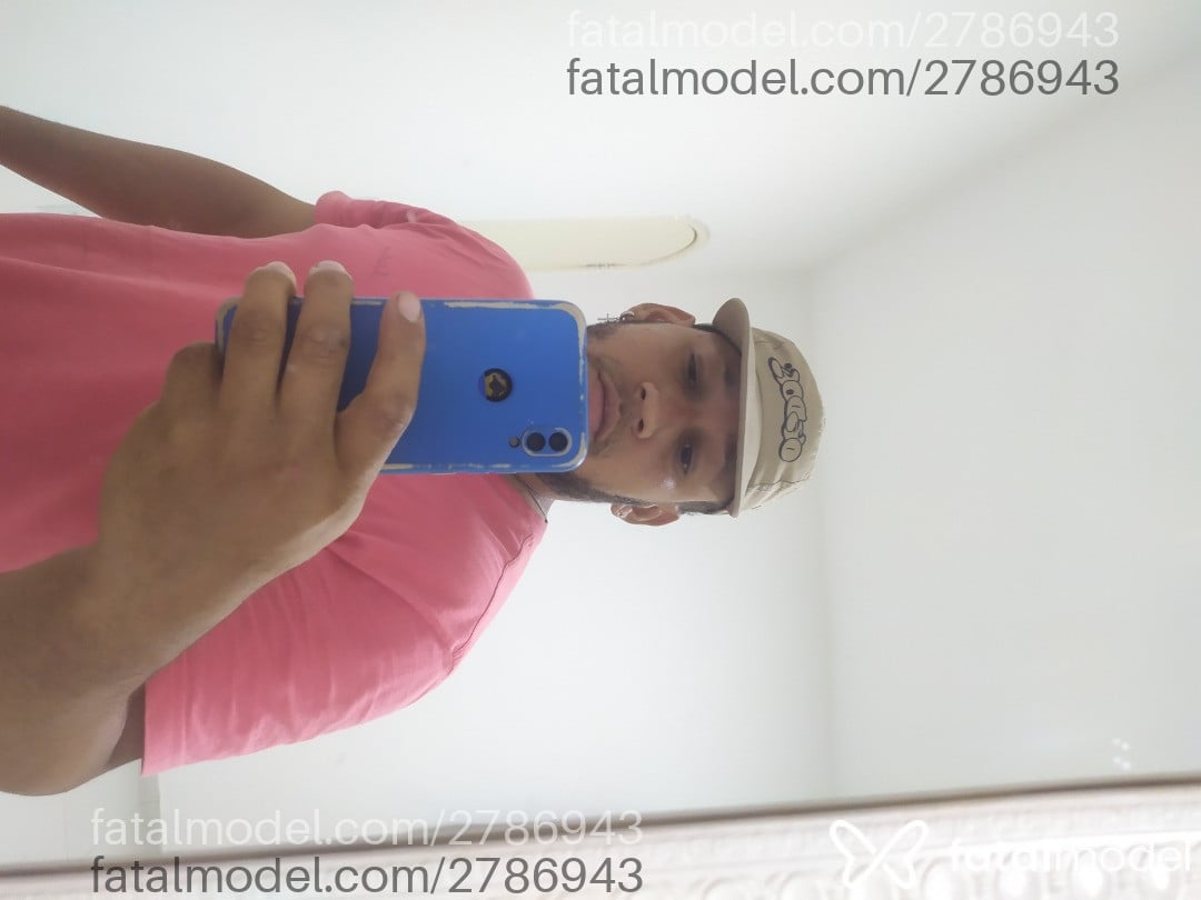 Acompanhante homem com cabelo castanho de olhos castanhos em Vila Velha - Bahianinho