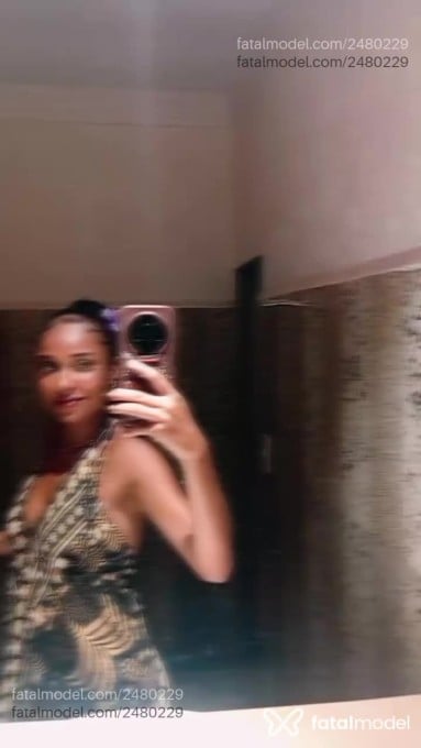 Acompanhante mulher com cabelo castanho de olhos pretos em Aparecida de Goiânia Acompanhante mulher com cabelo castanho de olhos pretos em Aparecida de Goiânia - Maitê