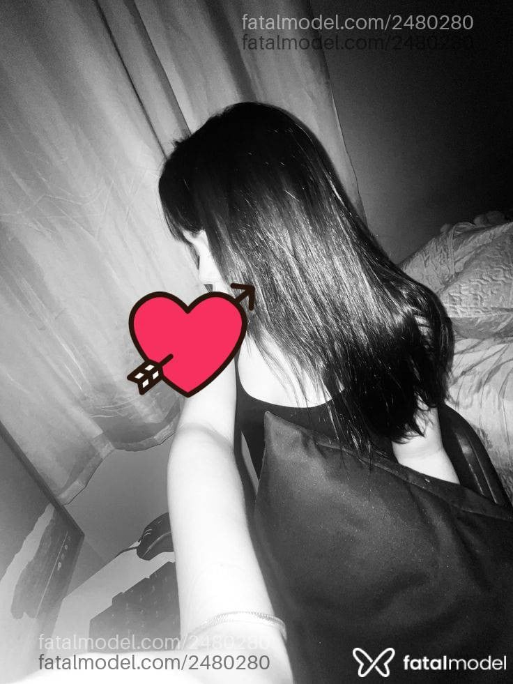 Acompanhante mulher com cabelo castanho de olhos castanhos em Manaus - Crystal