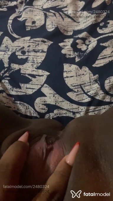 Acompanhante mulher morena (o) de olhos castanhos em Rio das Ostras - Laryssa Vidal