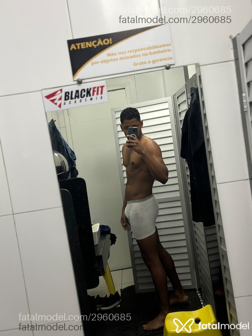 Acompanhante homem morena (o) de olhos pretos em Belém - Mdote