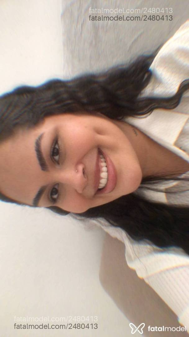 Acompanhante mulher com cabelo castanho de olhos castanhos - Anaaa