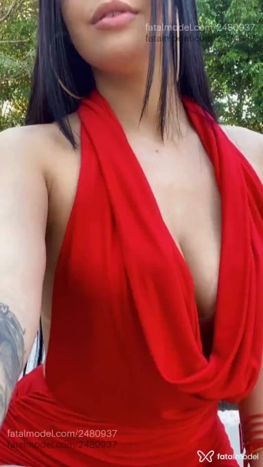 Acompanhante mulher morena (o) de olhos castanhos em São Paulo Acompanhante mulher morena (o) de olhos castanhos em São Paulo - Jade Baroncelli