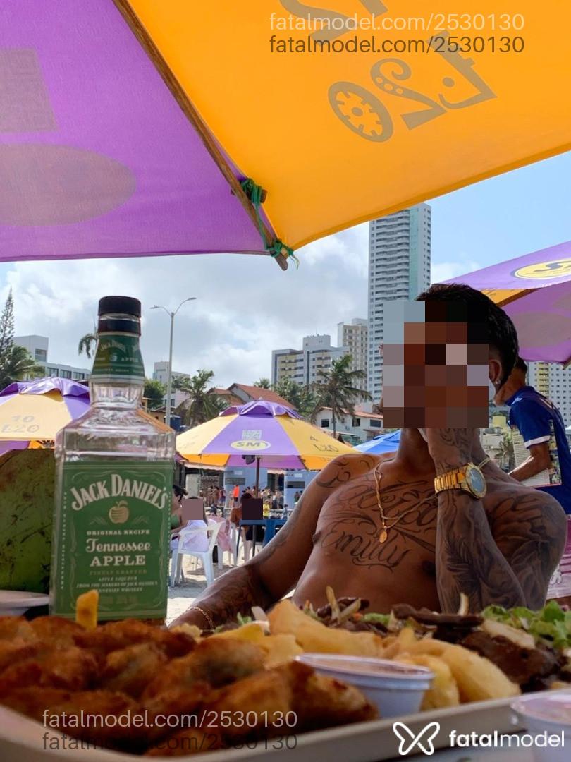 Acompanhante homem morena (o) de olhos castanhos em Feira de Santana Acompanhante homem morena (o) de olhos castanhos em Feira de Santana - LucasNovinho