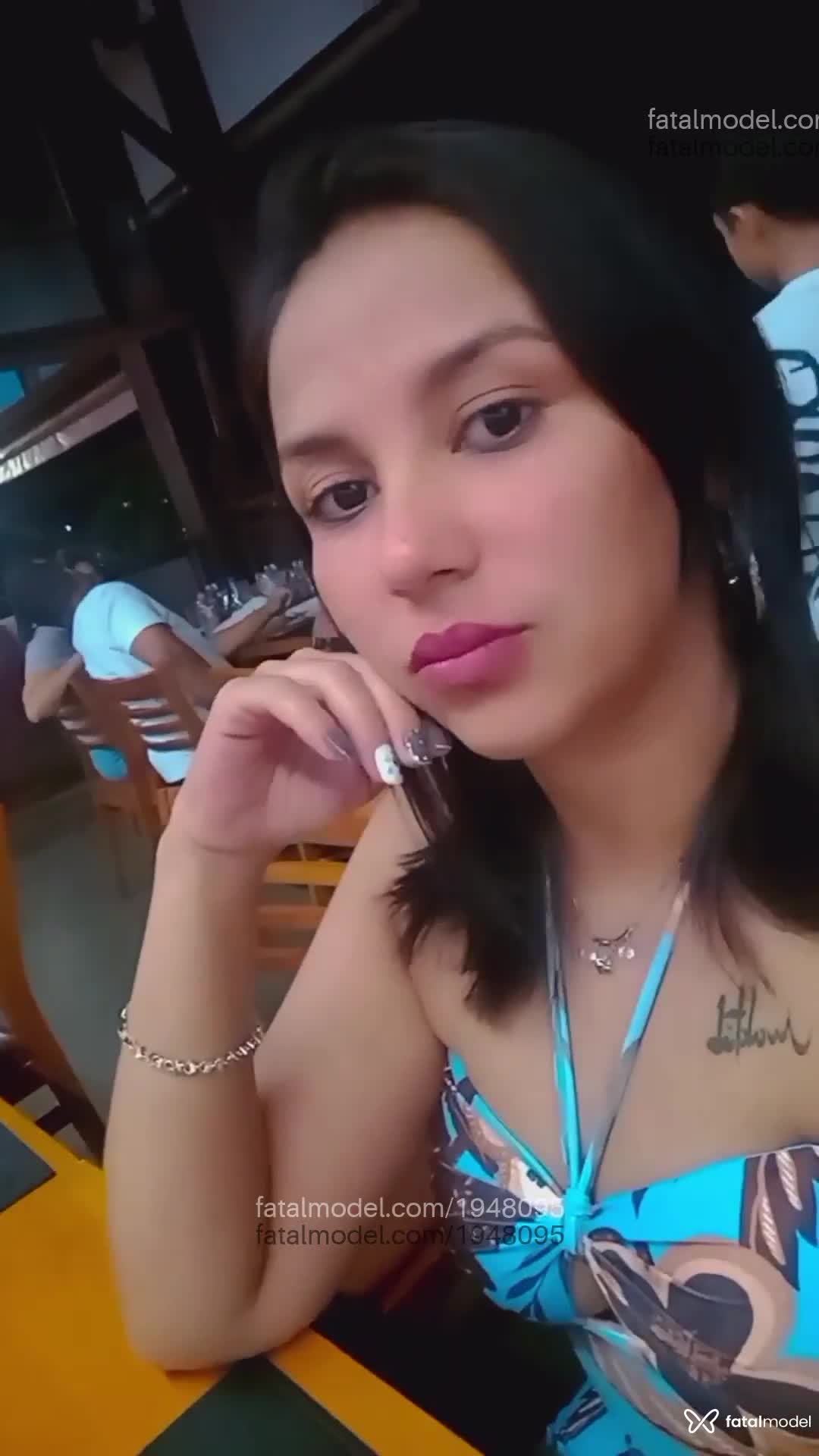 Acompanhante mulher morena (o) de olhos pretos - Luanna Cristina