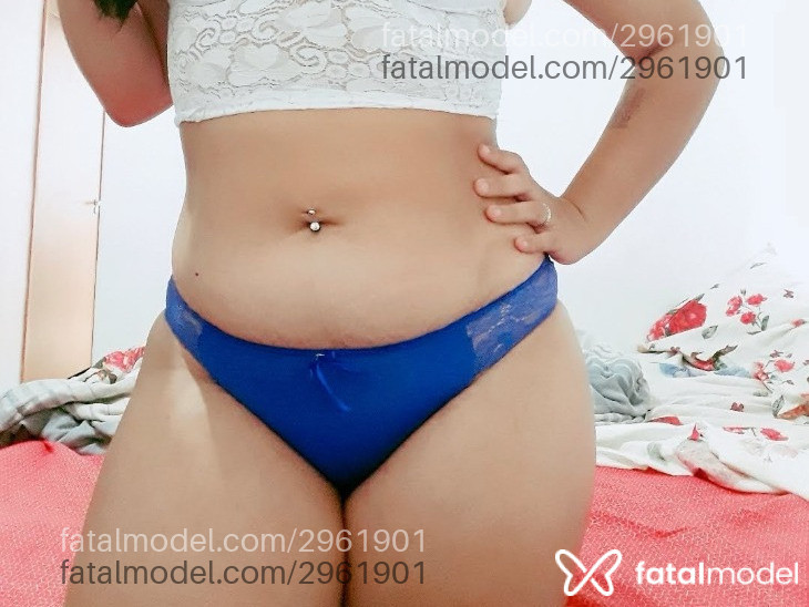 Acompanhante mulher morena (o) de olhos mel em Virtual - Morena