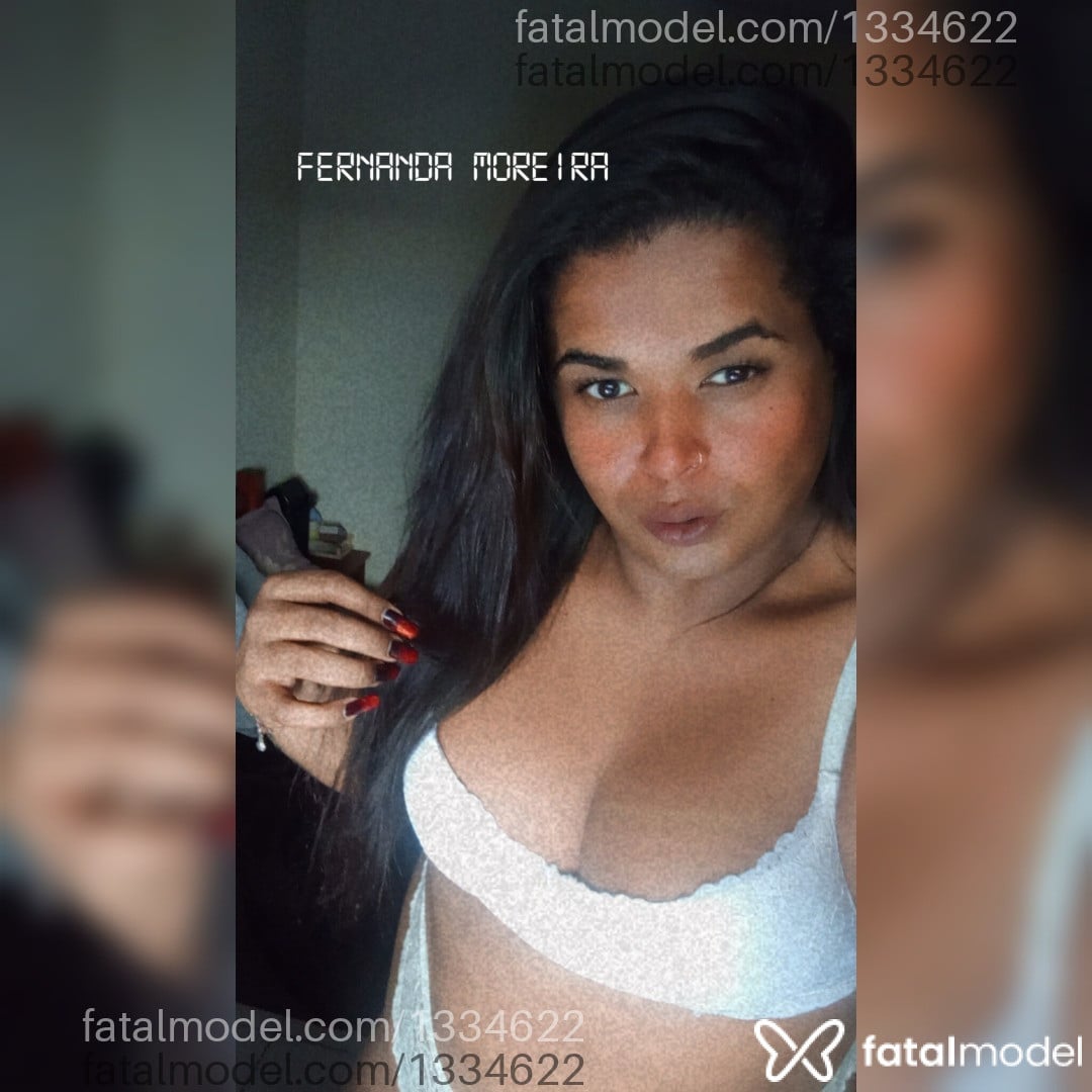 Acompanhante mulher trans com cabelo castanho de olhos castanhos em Uberlândia - Nanda