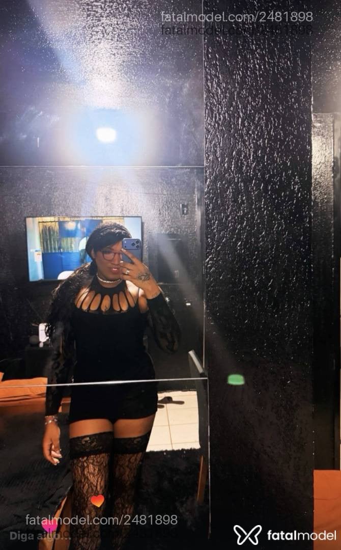 Acompanhante mulher trans morena (o) de olhos pretos - Bhyanka Harrais