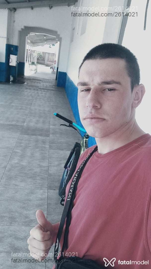 Acompanhante homem loira (o) de olhos castanhos em Cruz Alta Acompanhante homem loira (o) de olhos castanhos em Cruz Alta - Maicon