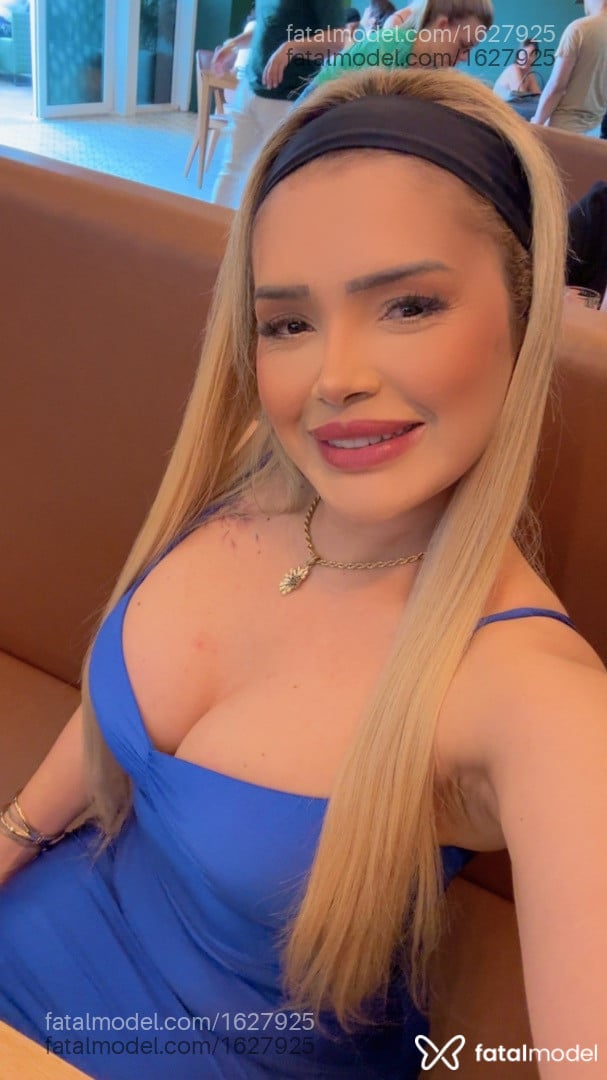 Acompanhante mulher loira (o) de olhos pretos em Chapecó Acompanhante mulher loira (o) de olhos pretos em Chapecó - Alexia Soares