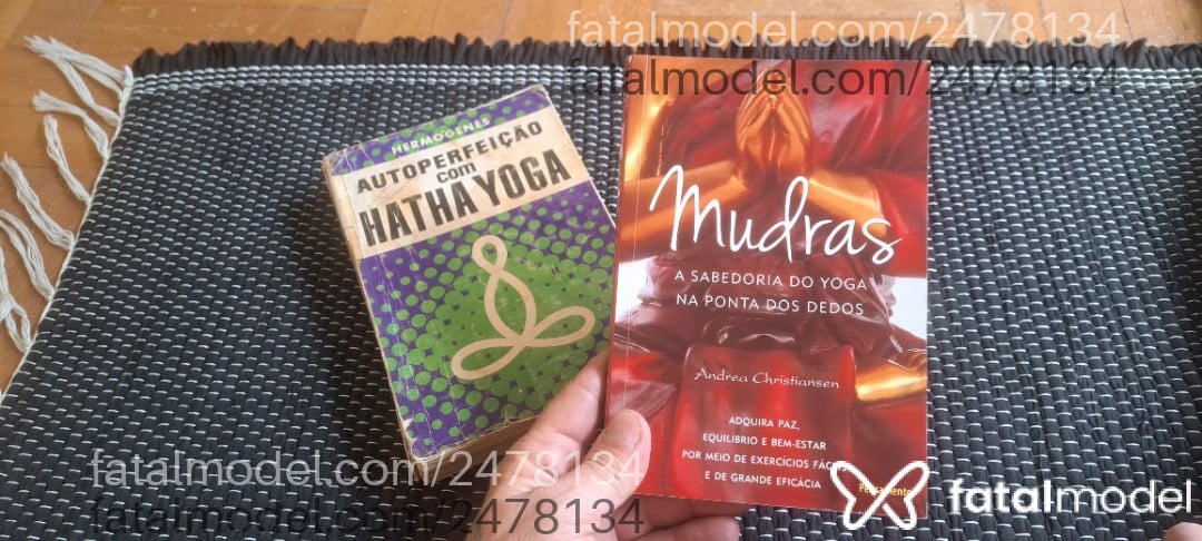 Acompanhante homem com cabelo castanho de olhos castanhos - Sidarta Yonimani Acompanhante homem com cabelo castanho de olhos castanhos - Sidarta Yonimani