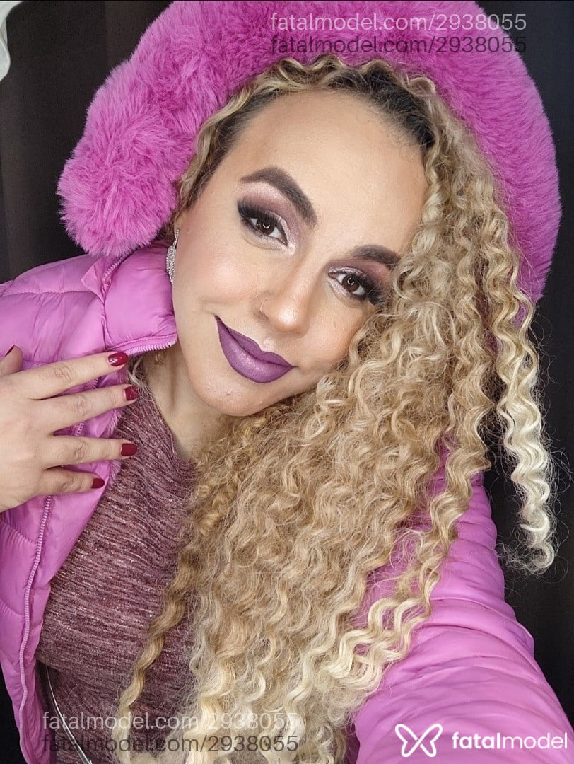 Acompanhante mulher trans loira (o) de olhos castanhos em Tarumã Acompanhante mulher trans loira (o) de olhos castanhos em Tarumã - Cleo Spiller