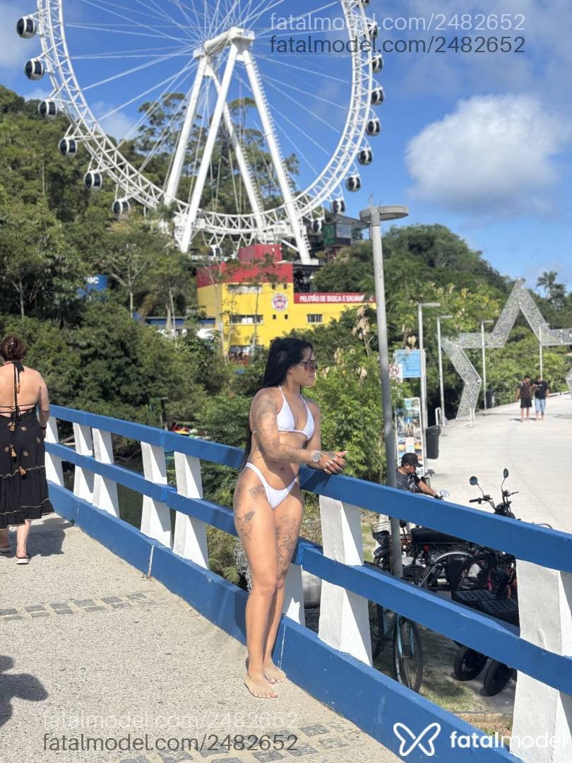 Acompanhante mulher morena (o) de olhos castanhos - Victoria Barreto Acompanhante mulher morena (o) de olhos castanhos - Victoria Barreto