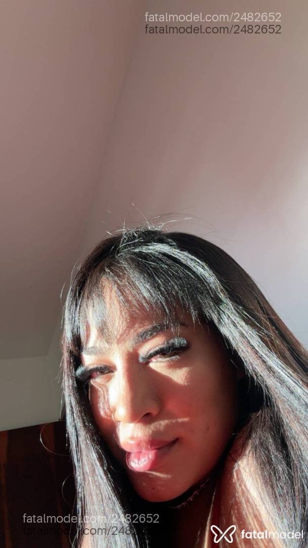 Acompanhante mulher morena (o) de olhos castanhos - Victoria Barreto