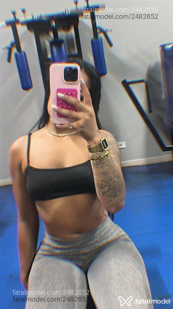 Acompanhante mulher morena (o) de olhos castanhos - Victoria Barreto