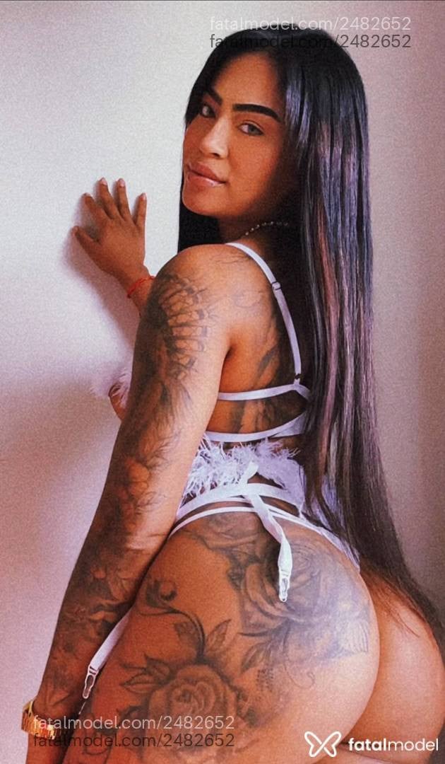Acompanhante mulher morena (o) de olhos castanhos - Victoria Barreto