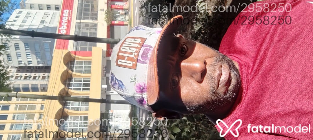 Acompanhante homem morena (o) de olhos castanhos em Bento Gonçalves Acompanhante homem morena (o) de olhos castanhos em Bento Gonçalves - Choquito