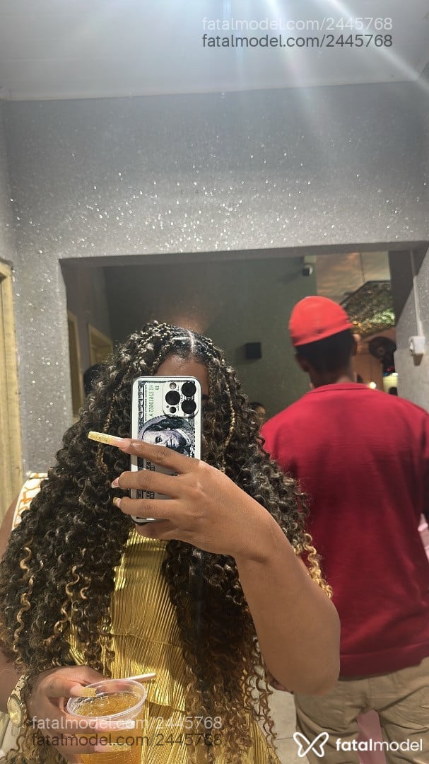 Acompanhante mulher trans morena (o) de olhos castanhos em Feira de Santana - Agatha Melo