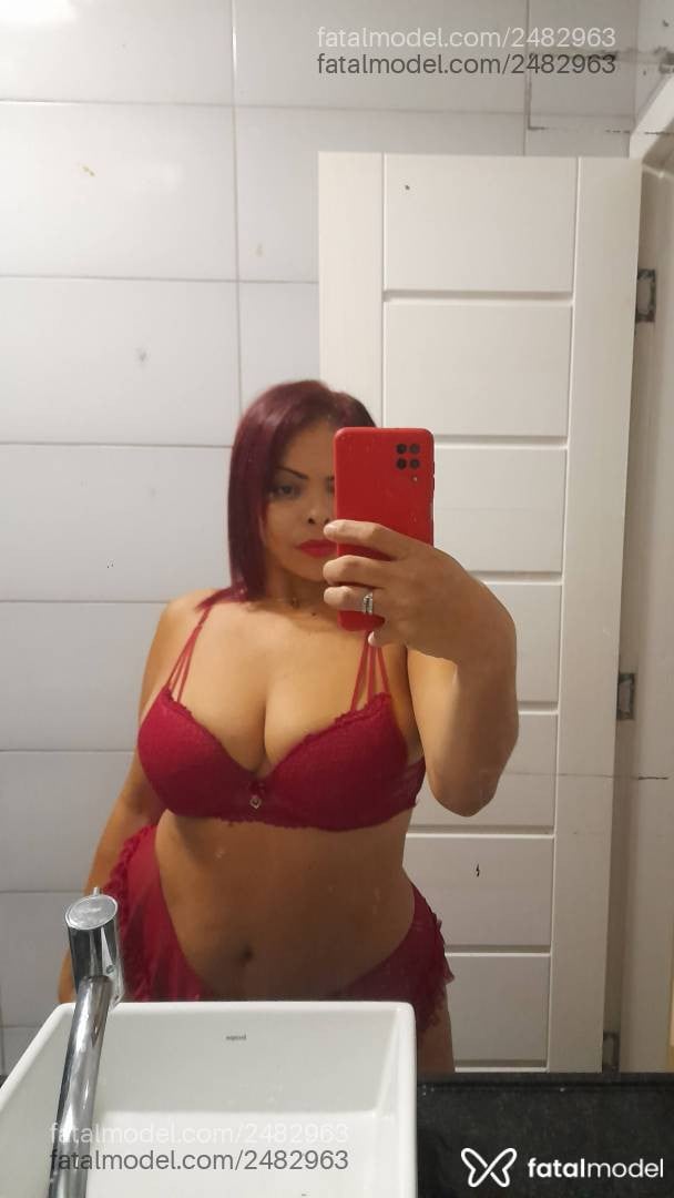 Acompanhante mulher ruiva (o) de olhos pretos em Rio das Ostras - Paola Ferrari
