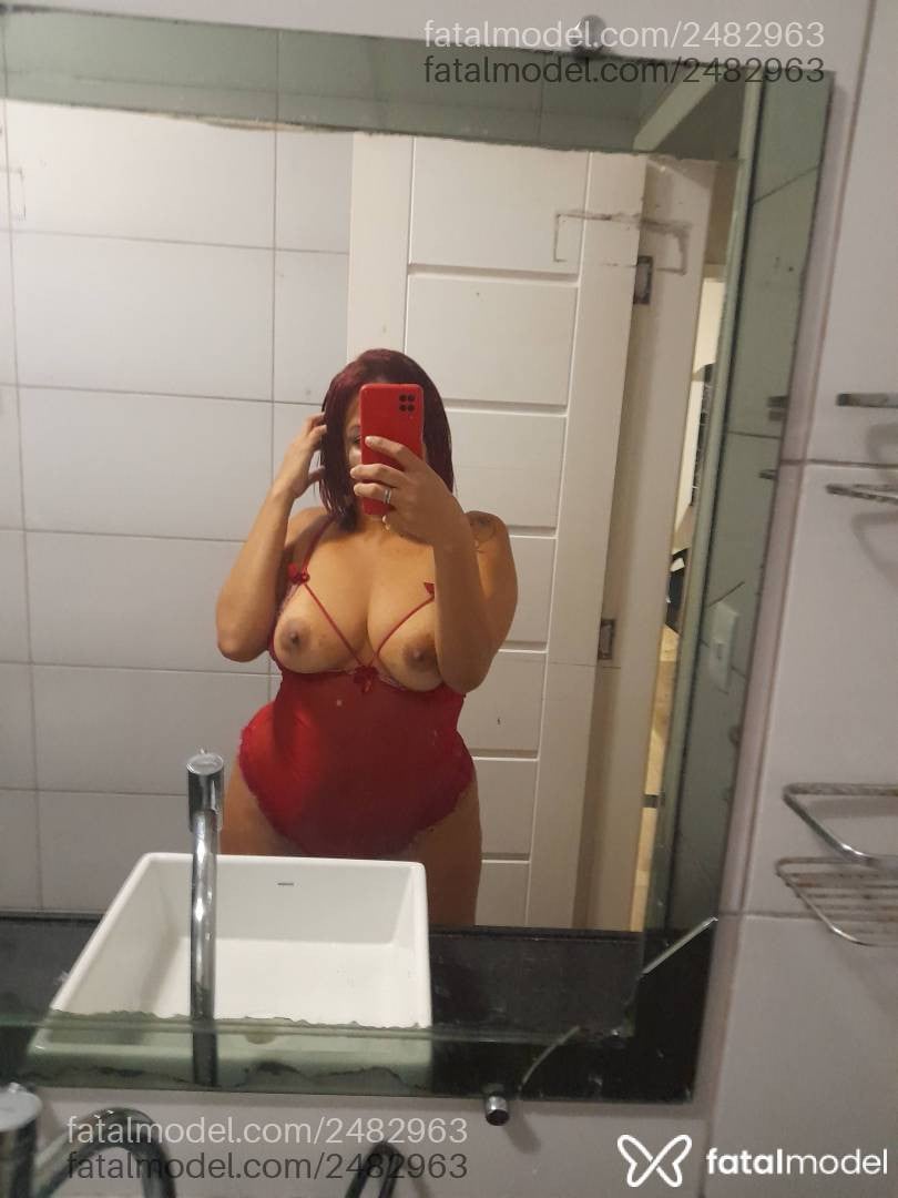 Acompanhante mulher ruiva (o) de olhos pretos em Rio das Ostras - Paola Ferrari