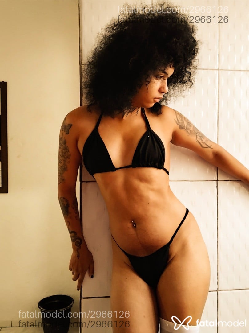 Acompanhante mulher trans loira (o) de olhos pretos em Rio de Janeiro - Carol Sangiovese