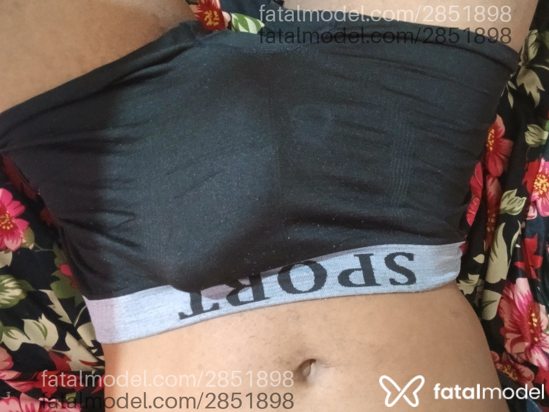 Acompanhante homem sem cabelo de olhos castanhos em Francisco Morato Acompanhante homem sem cabelo de olhos castanhos em Francisco Morato - Adriano