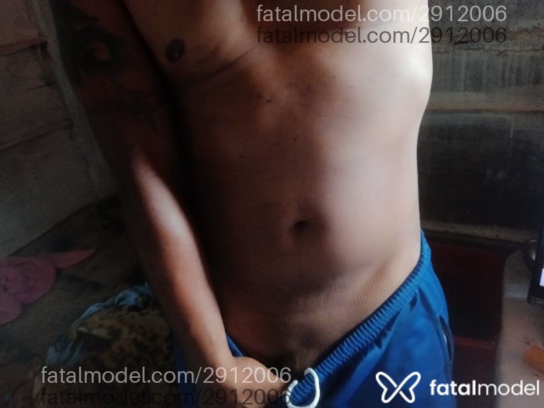 Acompanhante homem com cabelo grisalho de olhos pretos em Iturama Acompanhante homem com cabelo grisalho de olhos pretos em Iturama - Montoro