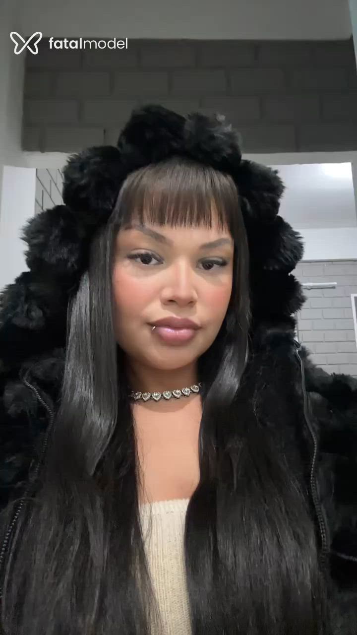 Acompanhante mulher morena (o) de olhos castanhos - Nicolly Sinclair