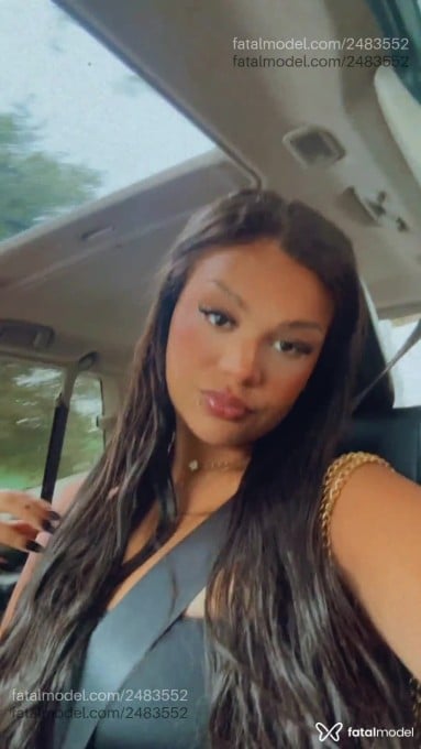 Acompanhante mulher morena (o) de olhos castanhos em Florianópolis - Nicolly Sinclair