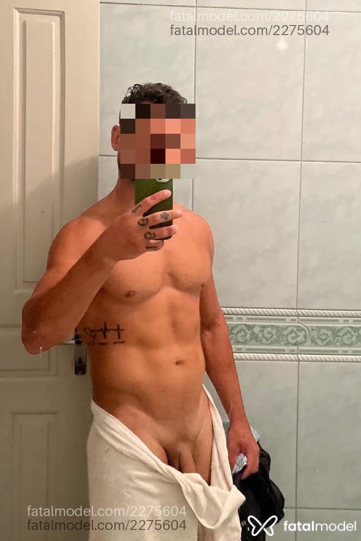 Acompanhante homem com cabelo castanho de olhos castanhos em Itajaí - Theo Lins