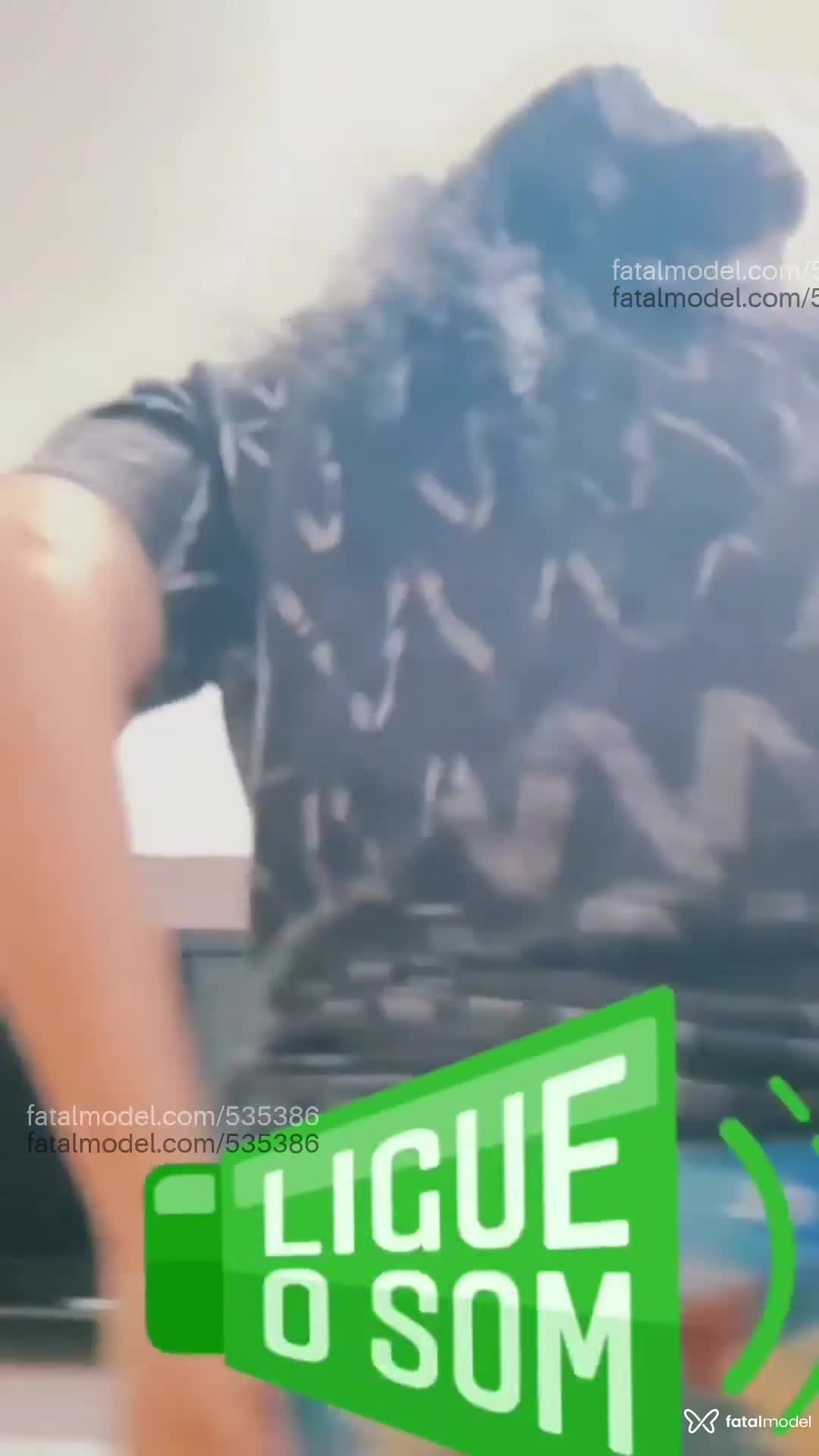 Acompanhante mulher morena (o) de olhos castanhos - Viviane guedes Acompanhante mulher morena (o) de olhos castanhos - Viviane guedes
