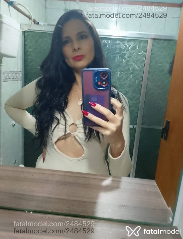 Acompanhante mulher morena (o) de olhos castanhos em Porto Alegre - Emily